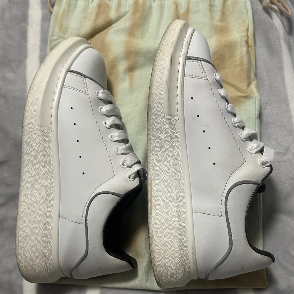 Alexander McQueen Sneakers size 39